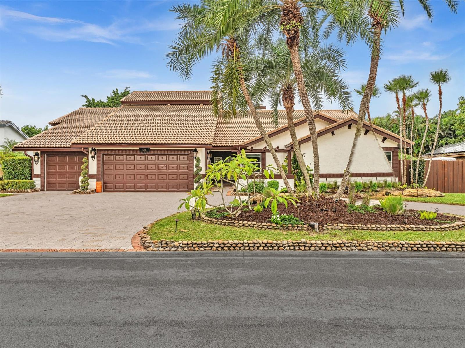 386 NW 111 Ave Coral Springs